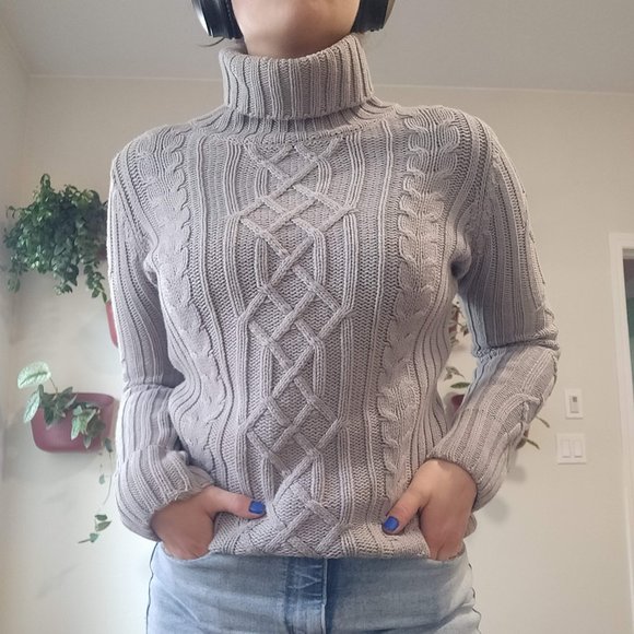 Grey cable-knit sweater - Picture 4 of 6